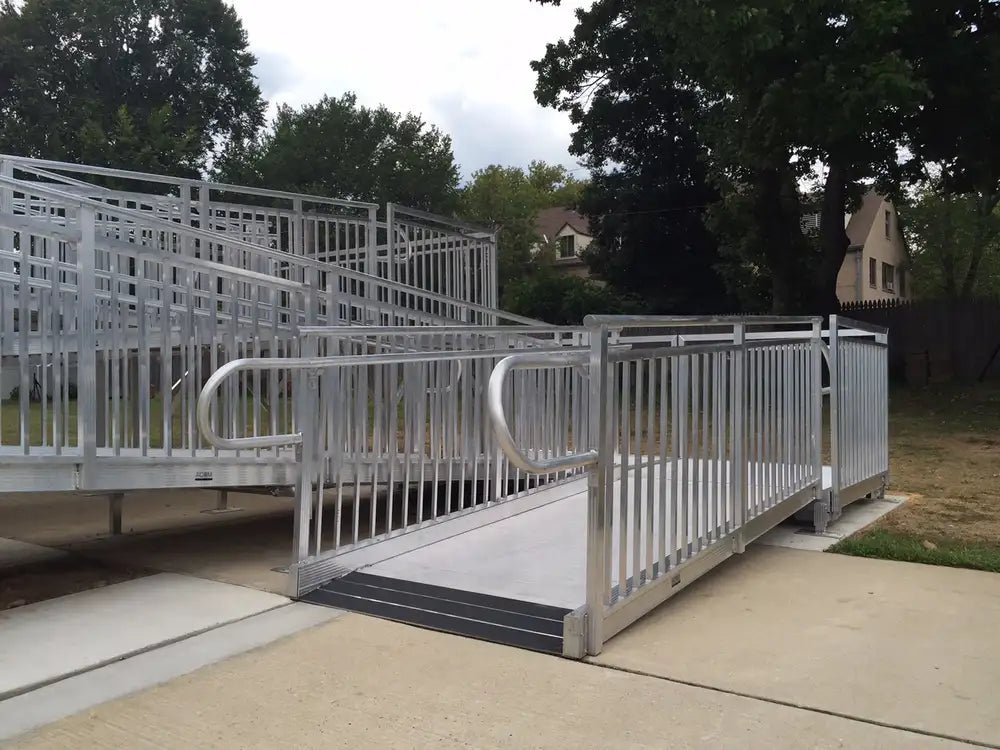 AlumiRamp A*Com Commercial Modular Aluminum Ramp Kit