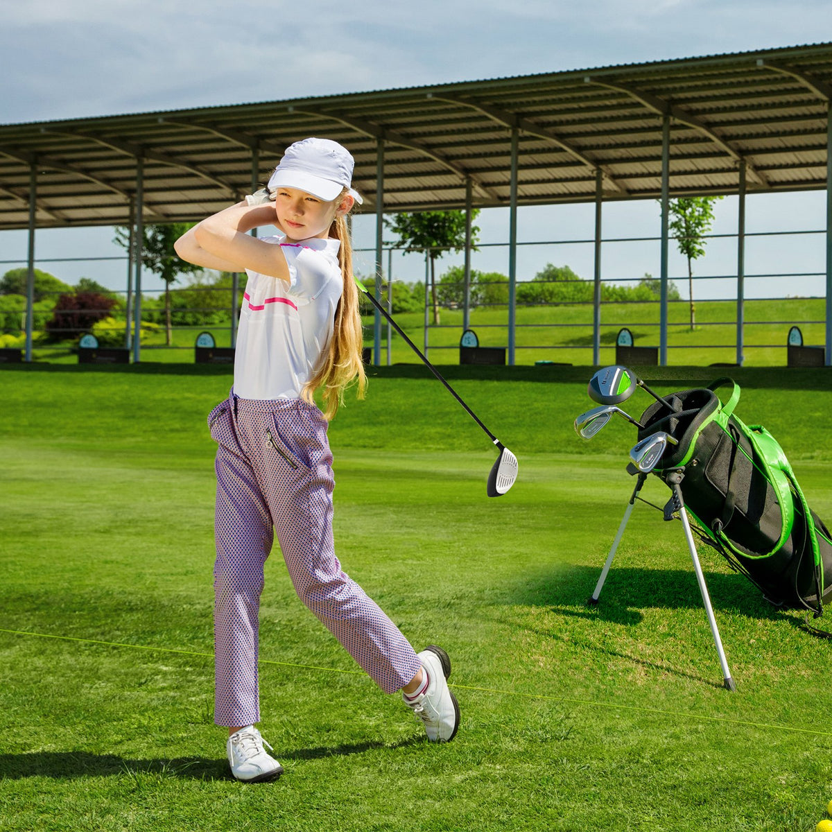 Junior Complete Golf Club Set with Stand Bag Rain Hood-Green view 2