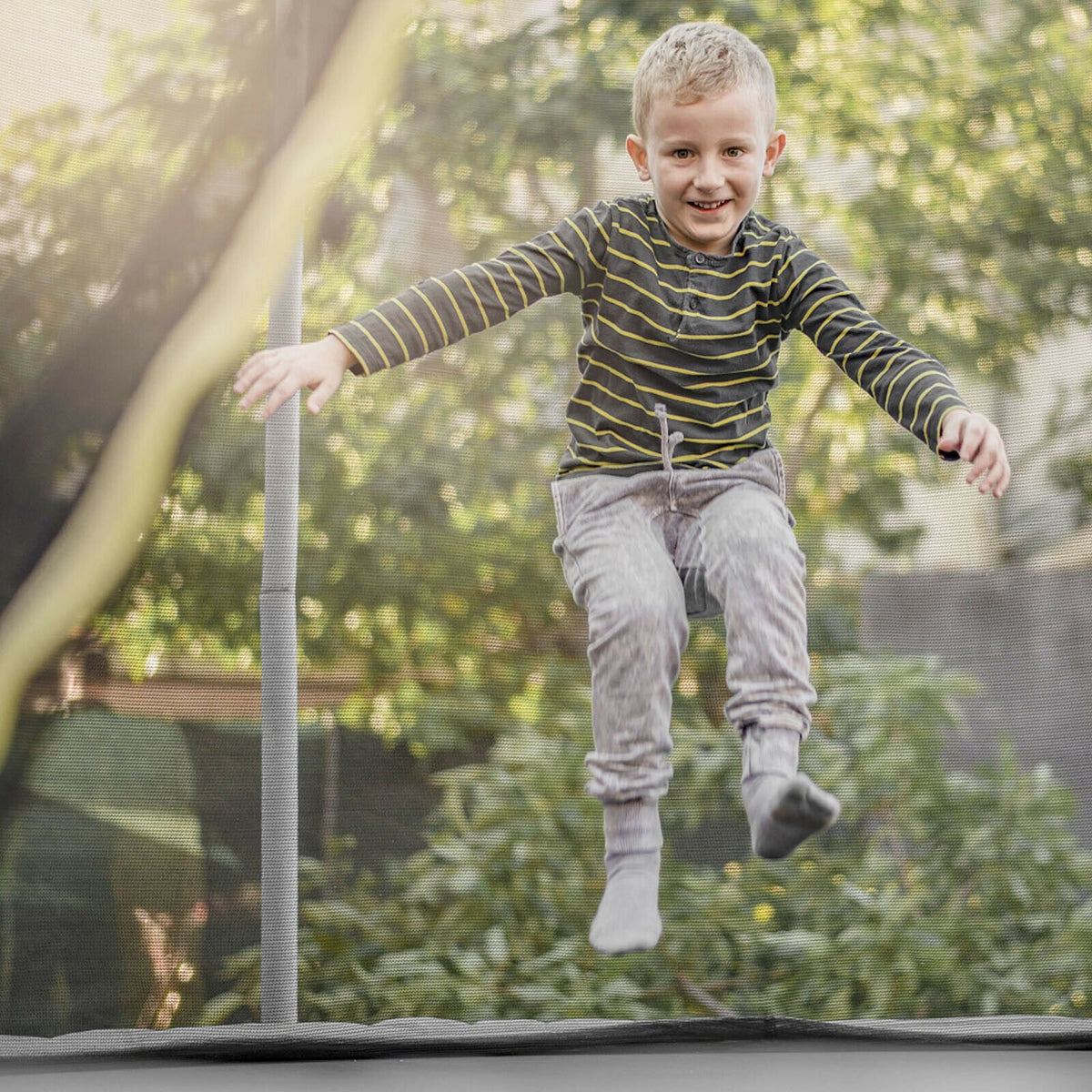 16Ft Replacement Weather-Resistant Trampoline Safety Enclosure Net view 2