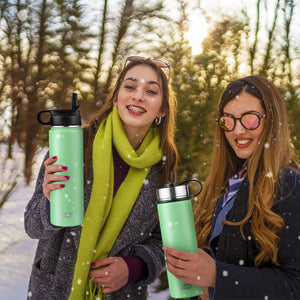 22 Oz Double-walled Insulated Stainless Steel Water Bottle with 2 Lids and Straw-Green view 2