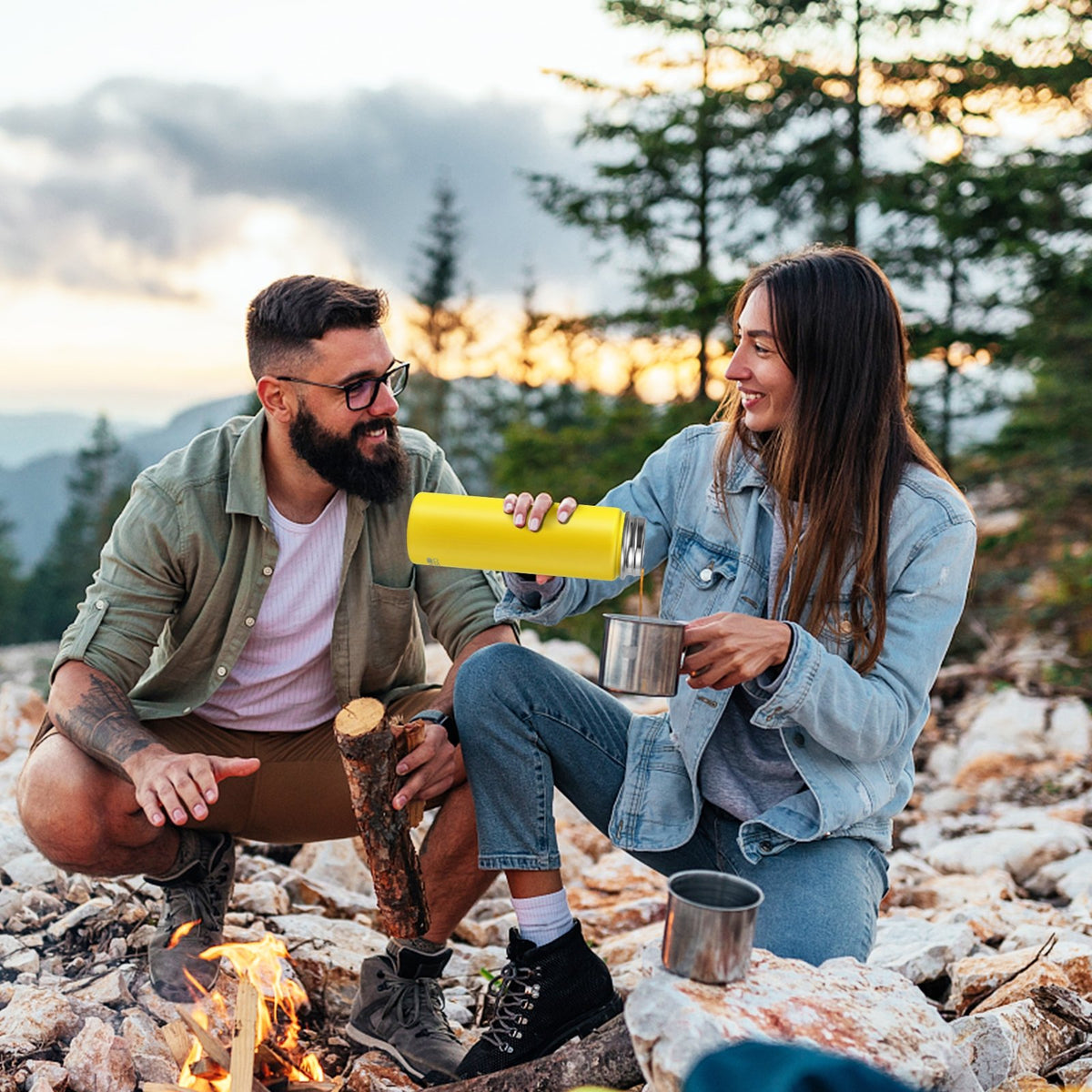 22 Oz Double-walled Insulated Stainless Steel Water Bottle with 2 Lids and Straw-Yellow view 7