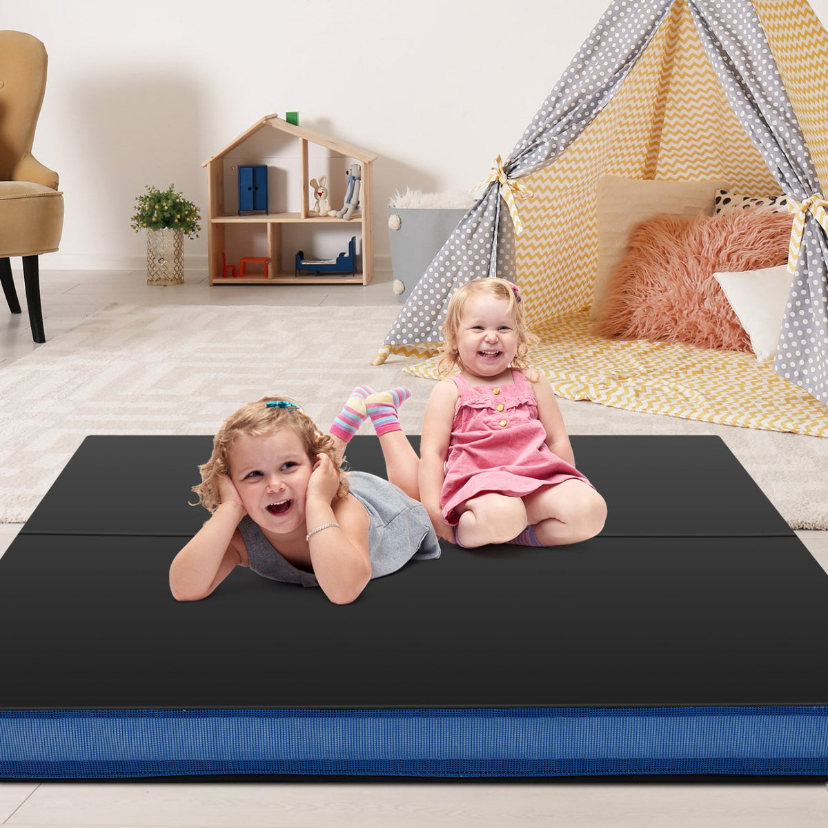 4ft x 4ft x 4in Bi-Folding Gymnastic Tumbling Mat with Handles and Cover-Black view 6