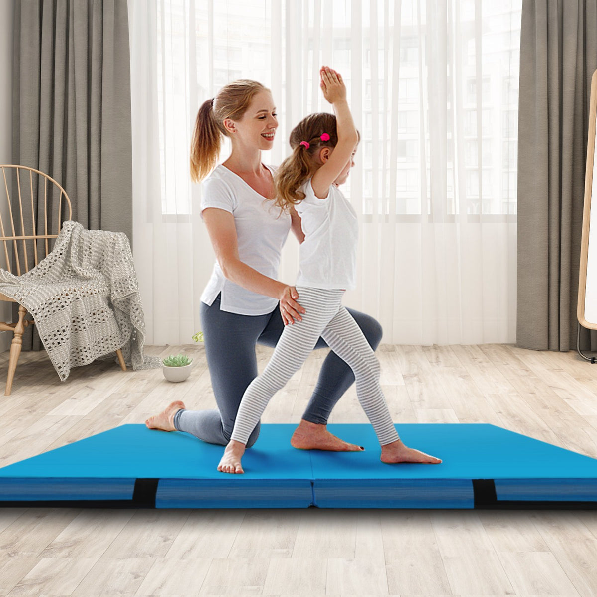 4ft x 4ft x 4in Bi-Folding Gymnastic Tumbling Mat with Handles and Cover-Blue view 3