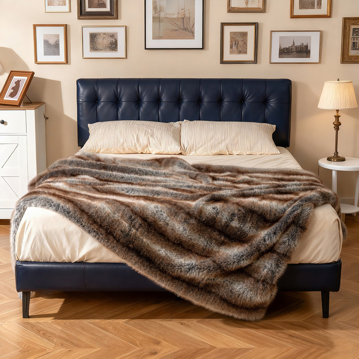 780GSM Soft Plush Fuzzy Luxury Faux Fox Fur Blanket for Sofa-Brown view 6