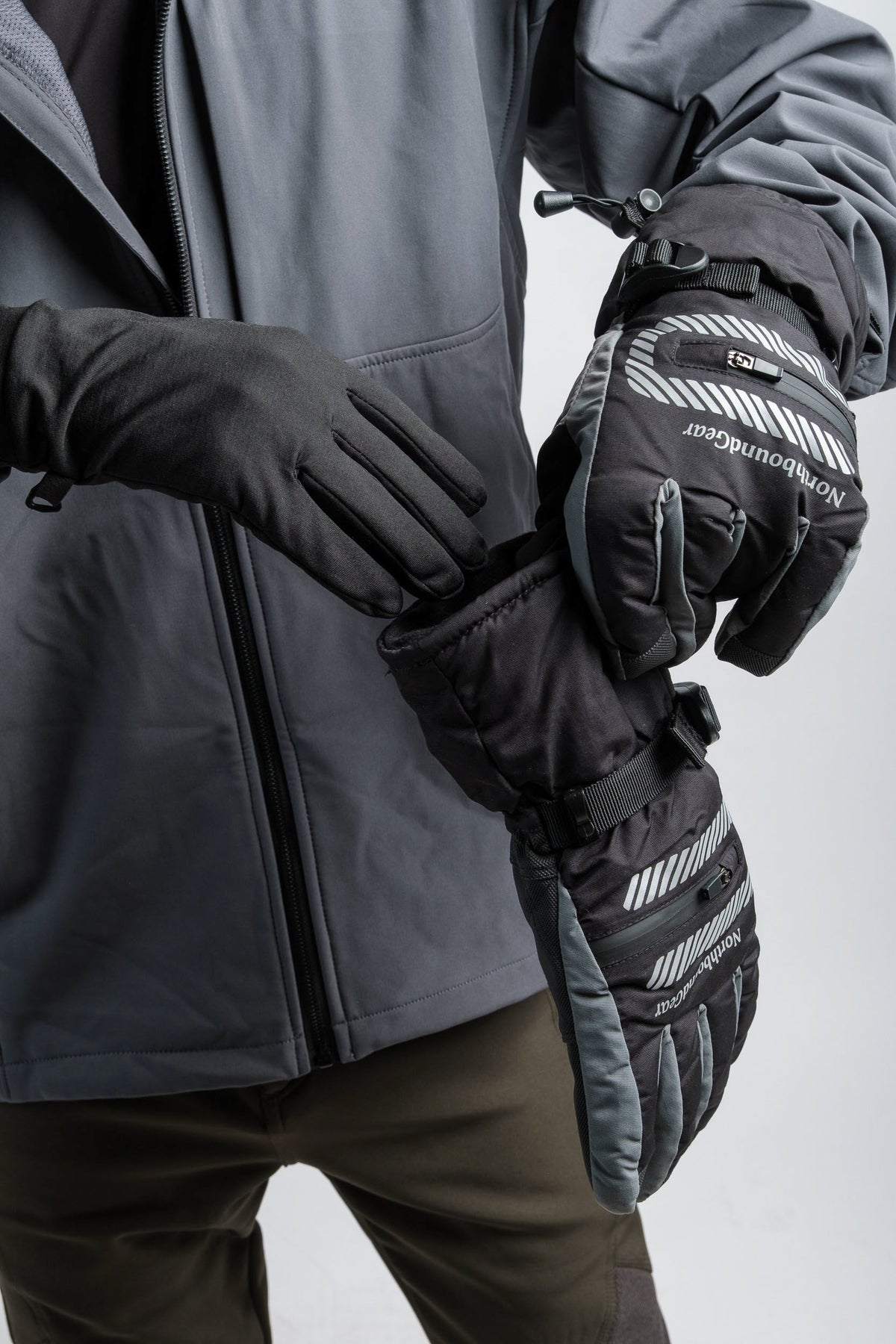 Defender 3-in-1 Touchscreen Gloves - Northbound Gear Layered Winter Gloves